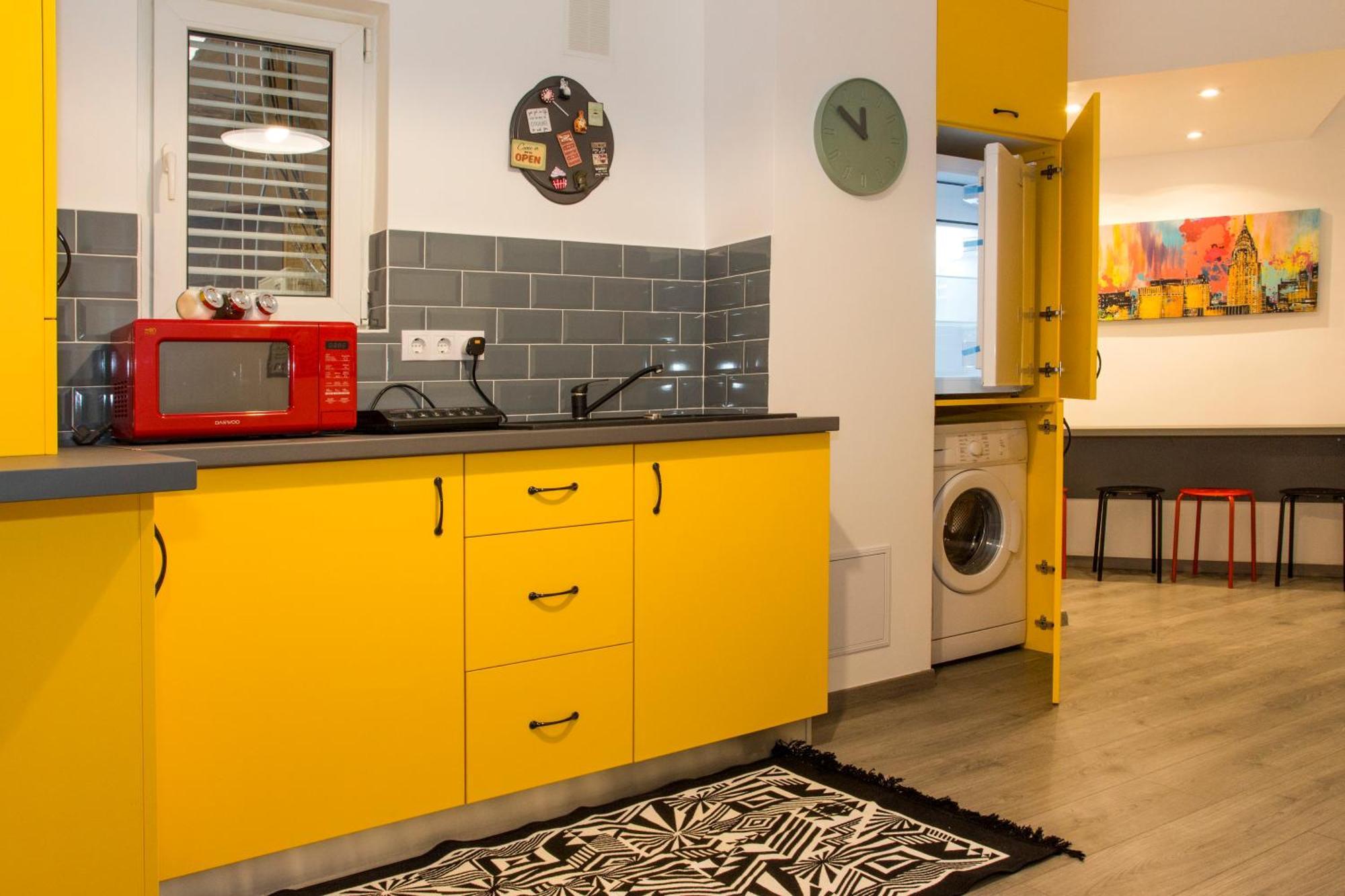 Old Town Premium Apartment By Mrg Bukarest Exteriör bild